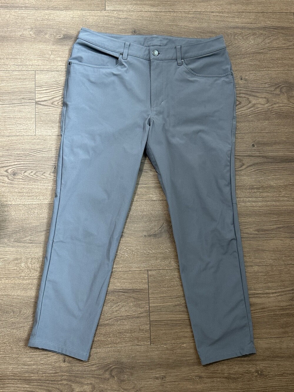 Lululemon Men’s Gray Golf Jogger Pants Big & Tall 33 Slim Tapered